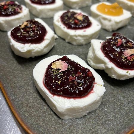 维莱内乌韦 La Famille D'Evian酒店 外观 照片
